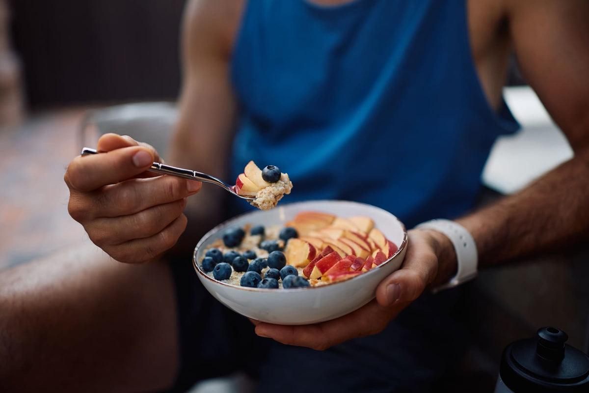 Repas de fruits et céréales - Glucides et micronutriments - Nutrition et Hyrox